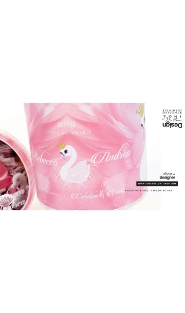 Trusou botez cu lebada pentru fetite personalizat prin brodare, Little Swan 8